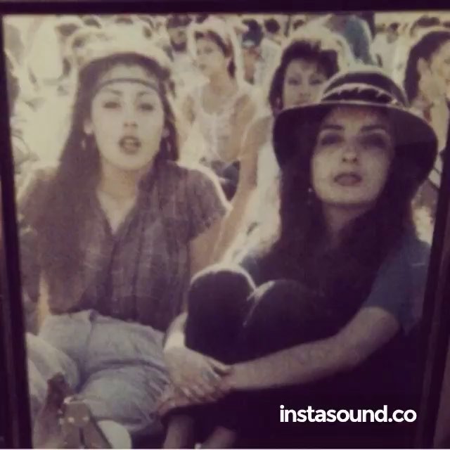 ♫ #TheMadLads - Don't Have to Shop Around 🎭 Lovonne (RIP) and Loretta at a WAR concert #EastLAgirls #ThisIsLosAngeles