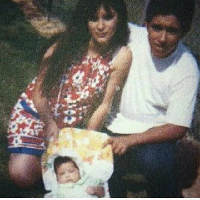 Sylvia and Fred with baby in East Los Angeles 1970s @hellac70 #EastLos #SouthernCali ✨🌹✨ shoutout to @fastfrede gracias 🙏