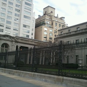 Frick Collection - From 5th ave - New York, NY, United States